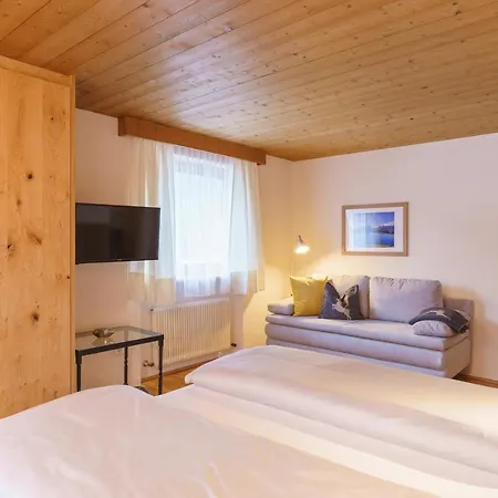 Apartmenthaus Jagdhof 리스바이제필드