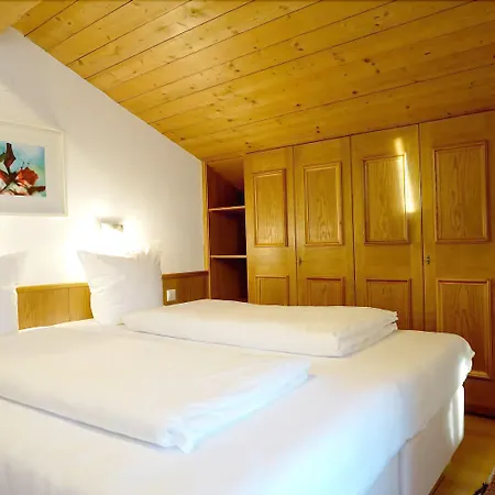 Apartmenthaus Jagdhof * 瑞斯·贝·泽费尔德